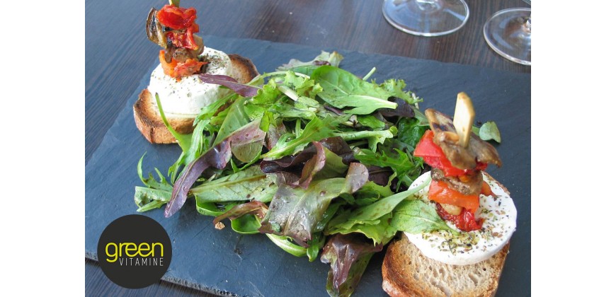Toast au Petit Jabron et mini-brochettes de légumes du soleil